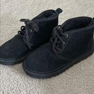 Black Suede Lace-Up Boots Ugg Neumel boots